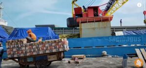 Pengiriman Konsentrat Pakan Ternak Menggunakan Kapal Ke Pulau Natuna